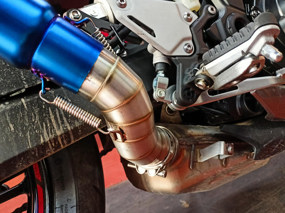 よっちゃん Z900 MID PIPE ELBOW SILVER (IMPORTED) – Zero One Moto Shop