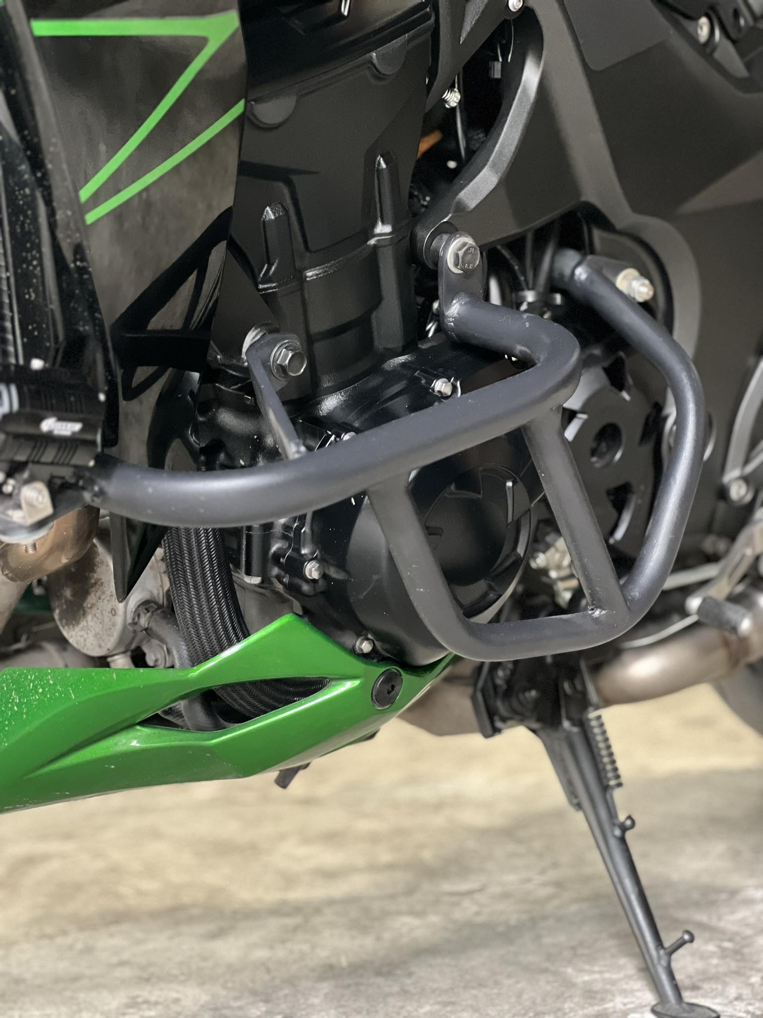 thumbnail image 2 of Kawasaki Z1000 2010+ Exhaust Crash Mushrooms – Protectors Sliders, Black, R9E1, JAYBEEBIKERBITS 2 of 5
