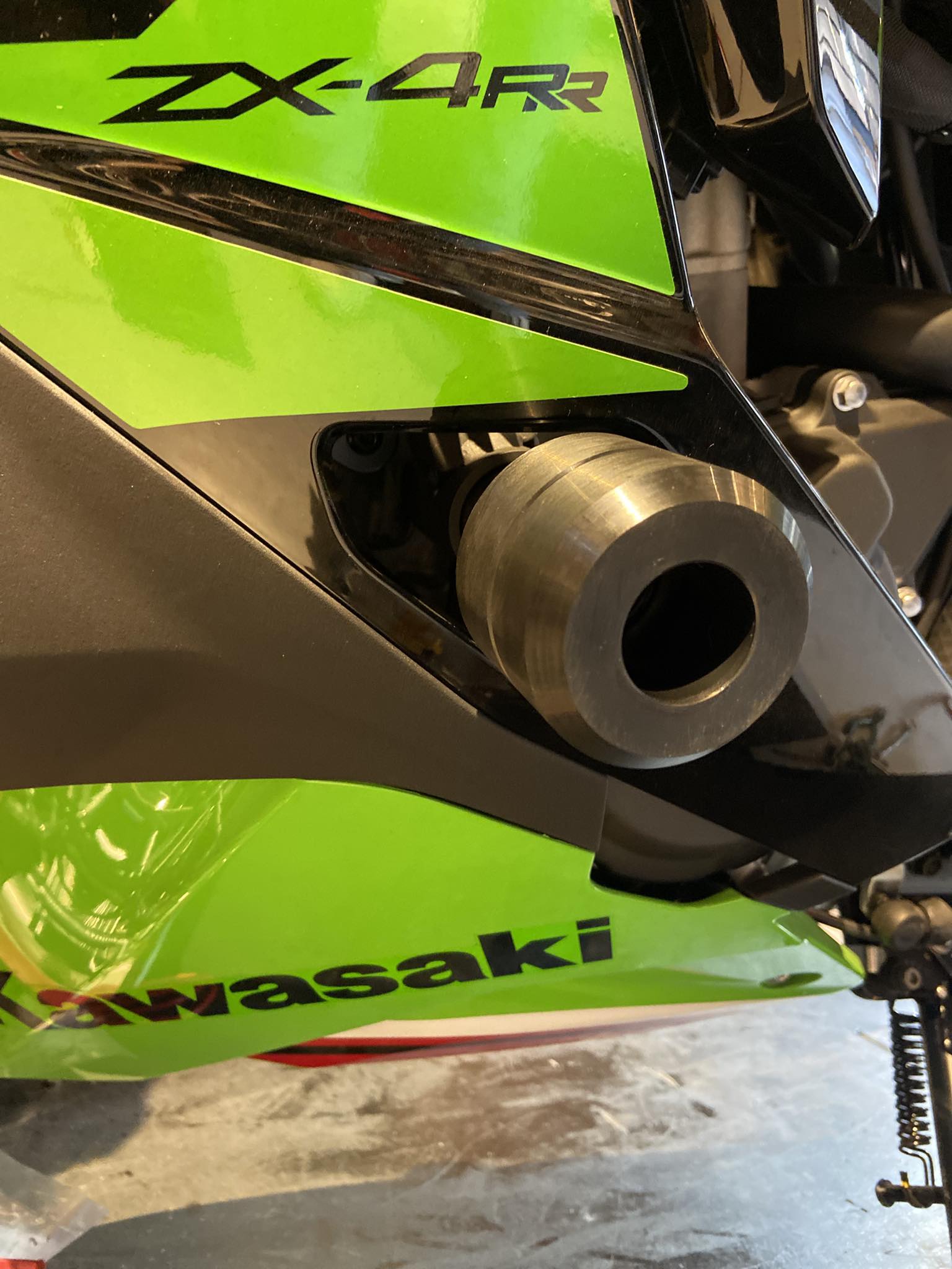ZX-25R/ZX4RR Frame Slider – Zero One Moto Shop